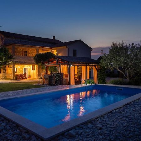 Lavanda Apartments & Room Sveti Lovreč Pazenatički Εξωτερικό φωτογραφία