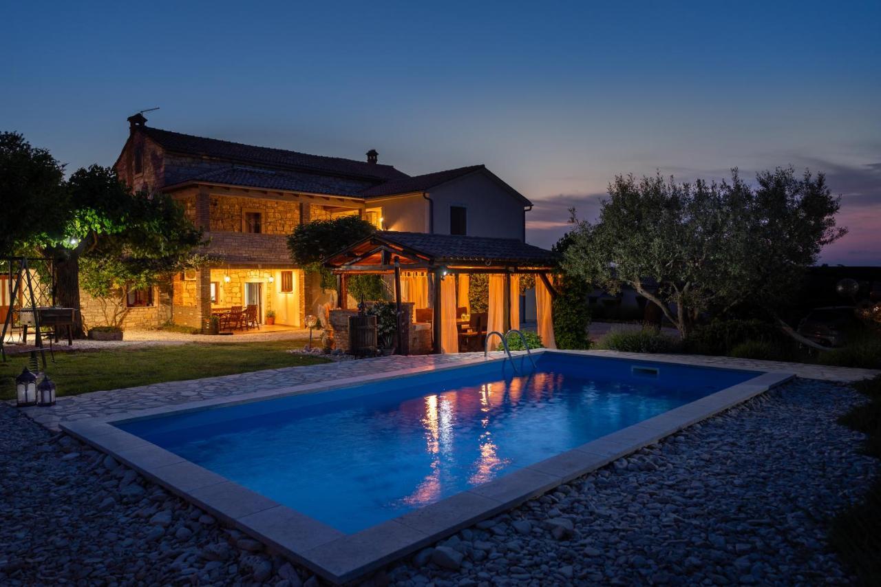 Lavanda Apartments & Room Sveti Lovreč Pazenatički Εξωτερικό φωτογραφία