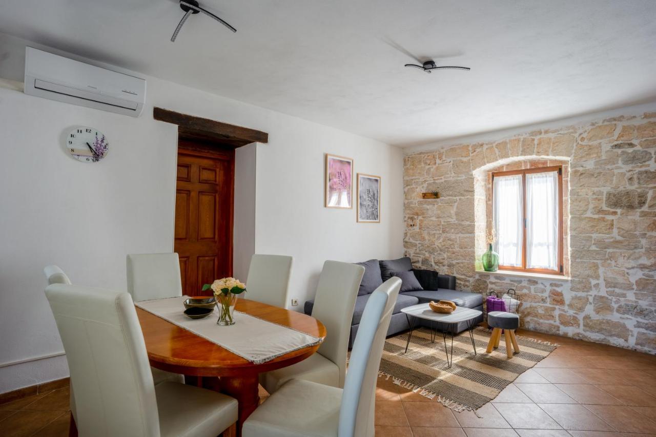 Lavanda Apartments & Room Sveti Lovreč Pazenatički Εξωτερικό φωτογραφία